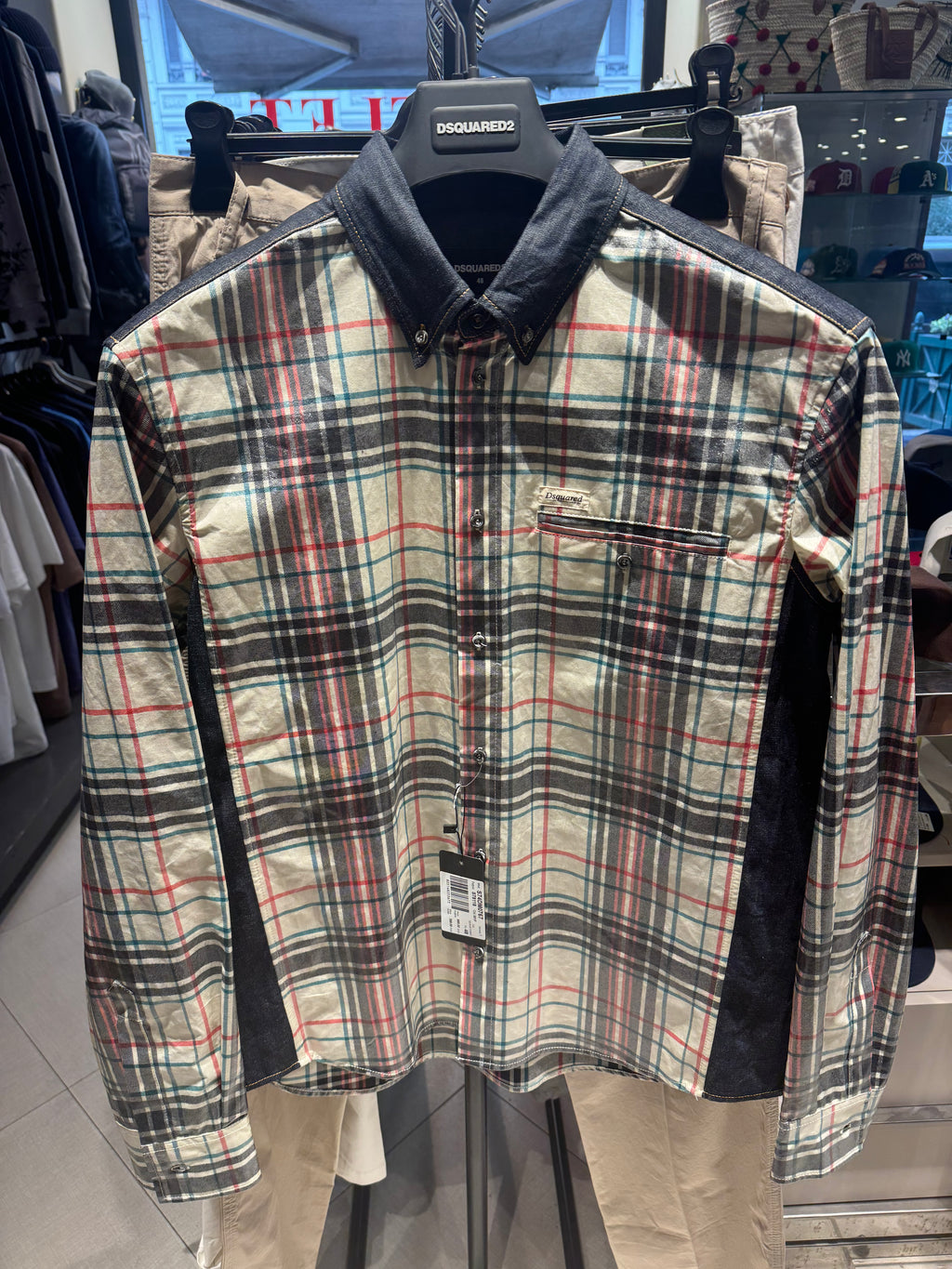 Iconica camicia Dsquared2